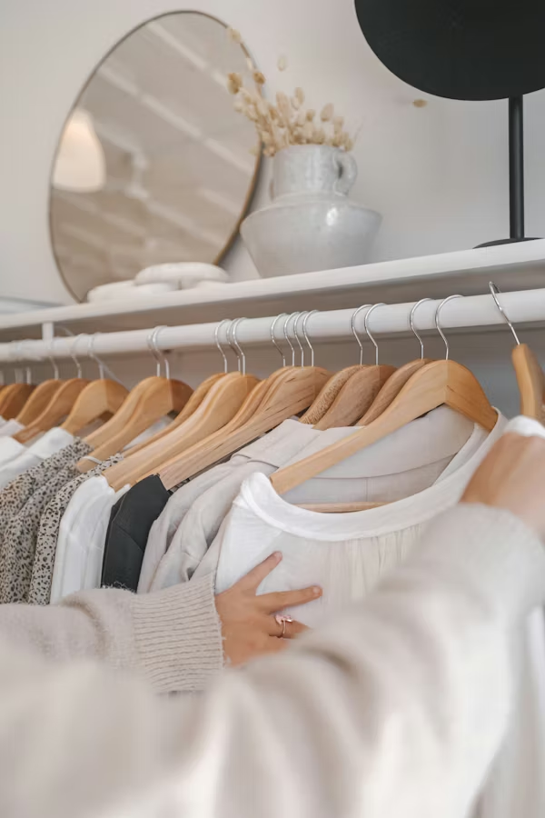 How to Build a Capsule Wardrobe That Works Year‑Round