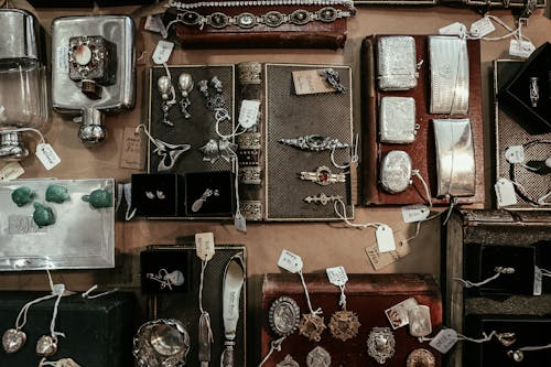 How to know if you have some vintage jewellery