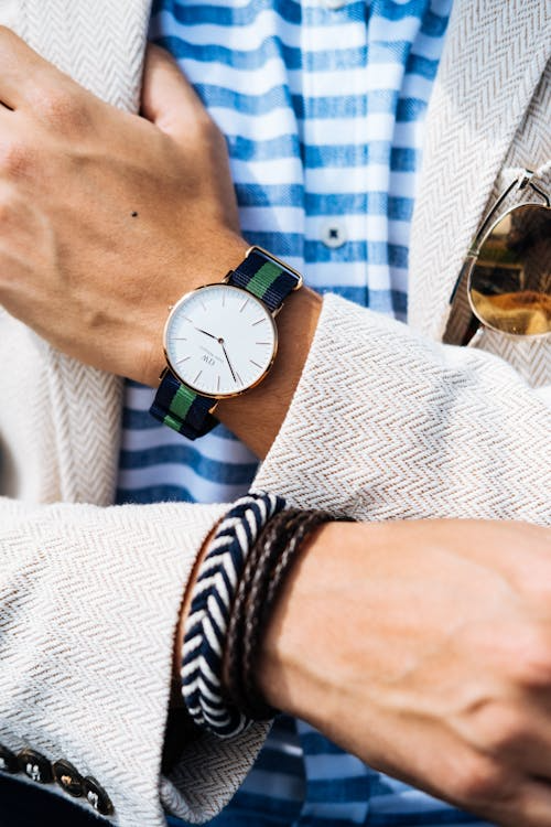 Watches in Famous Films: The Small-Screen Detail That Steals the Show