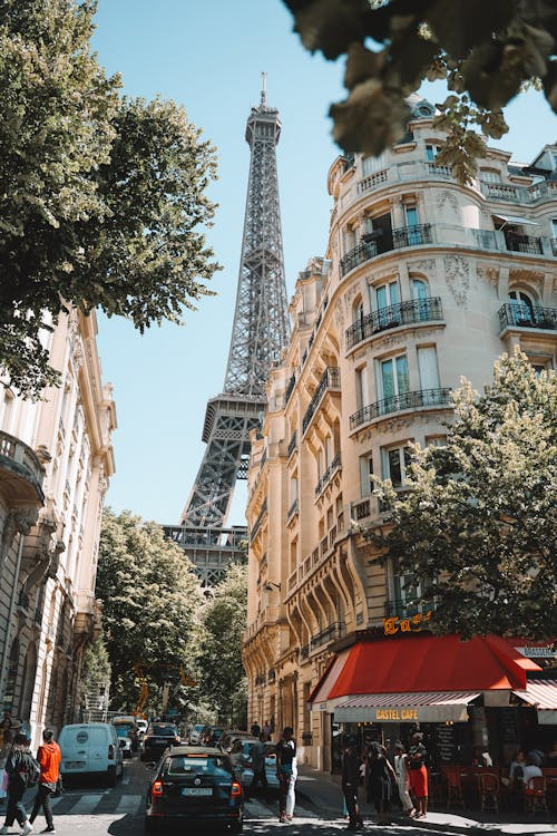 How to Spend a Weekend in Paris on a Budget