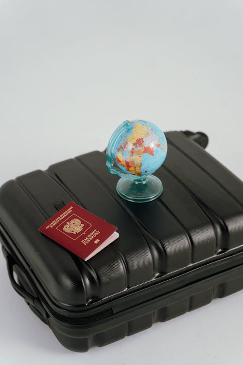Travel Hacks to Save Money on Flights and Hotels