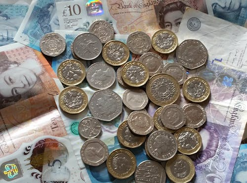 Money Mistakes You Might Be Making in Your 20s and 30s
