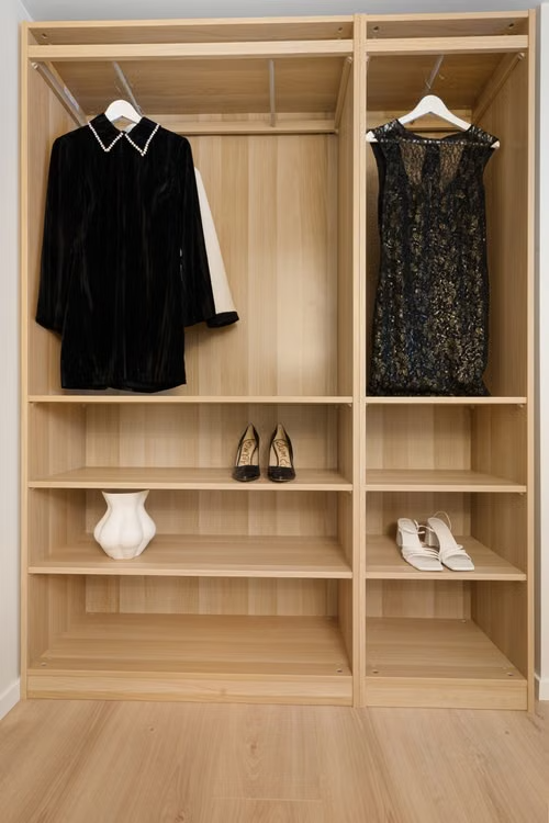 How to Transition Your Wardrobe Between Seasons